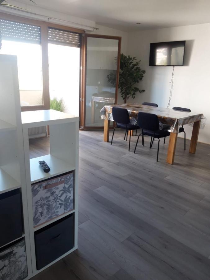 Gambetta Insolite Apartment Chambery Exterior photo